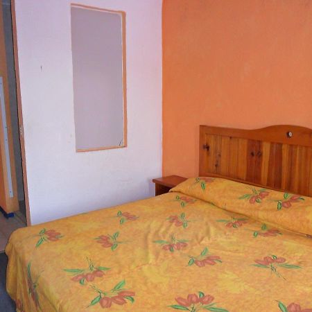 Hotel Las Cabanas San Felipe del Progreso Екстериор снимка